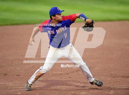 Thumbnail 2 in Coginchaug Regional vs. St. Paul Catholic (CIAC Class S Final) photogallery.