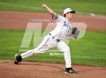 Thumbnail 1 in Coginchaug Regional vs. St. Paul Catholic (CIAC Class S Final) photogallery.