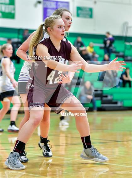 Thumbnail 2 in Spring Creek vs. Elko (NIAA 3A Northern Quarterfinals) photogallery.