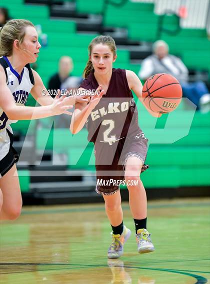Thumbnail 1 in Spring Creek vs. Elko (NIAA 3A Northern Quarterfinals) photogallery.