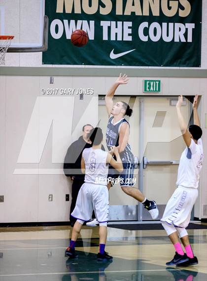 Thumbnail 2 in Bear Creek vs. Bradshaw Christian (NIKE Elk Grove vs. Stockton Challenge) photogallery.