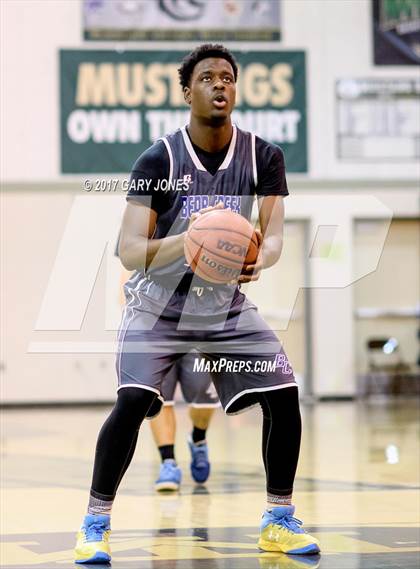 Thumbnail 3 in Bear Creek vs. Bradshaw Christian (NIKE Elk Grove vs. Stockton Challenge) photogallery.