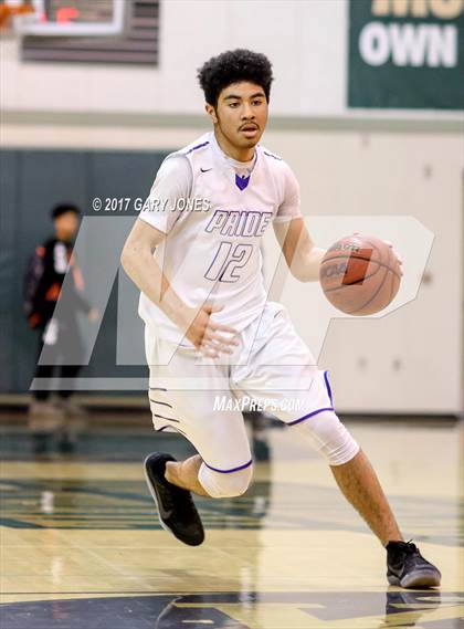 Thumbnail 2 in Bear Creek vs. Bradshaw Christian (NIKE Elk Grove vs. Stockton Challenge) photogallery.