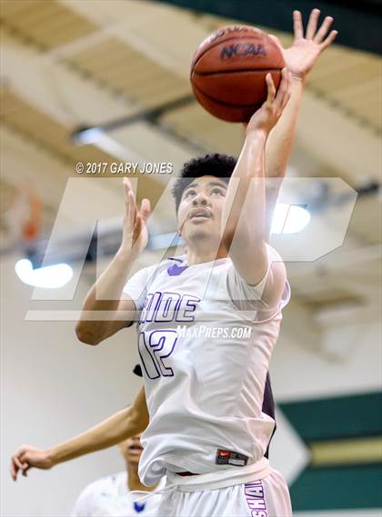 Thumbnail 3 in Bear Creek vs. Bradshaw Christian (NIKE Elk Grove vs. Stockton Challenge) photogallery.