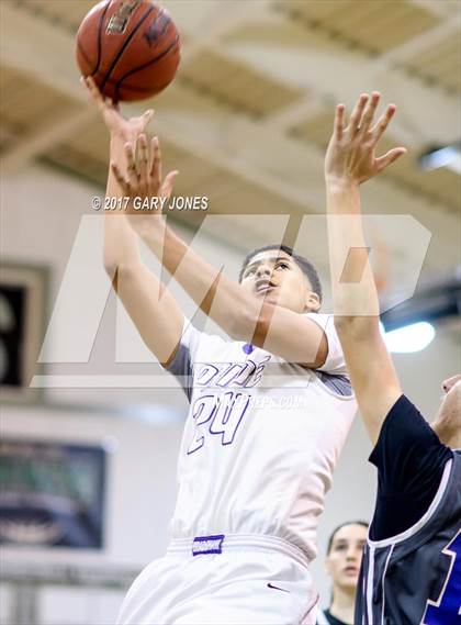 Thumbnail 3 in Bear Creek vs. Bradshaw Christian (NIKE Elk Grove vs. Stockton Challenge) photogallery.