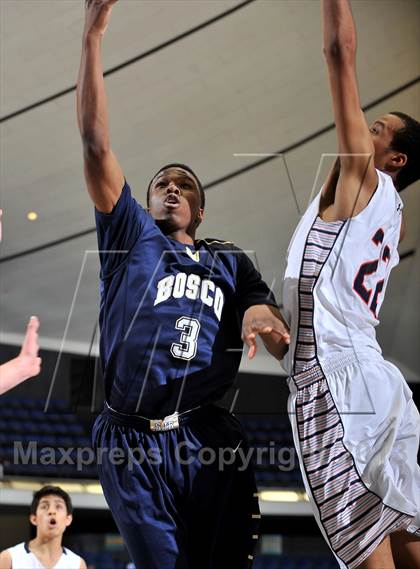 Thumbnail 2 in St. John Bosco vs. Chaminade (CIF SS DIV 3A Final) photogallery.