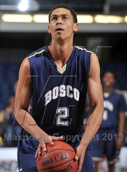 Thumbnail 2 in St. John Bosco vs. Chaminade (CIF SS DIV 3A Final) photogallery.
