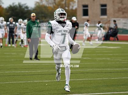 Thumbnail 3 in Lake Worth vs China Spring  (4A-1 Region II) photogallery.