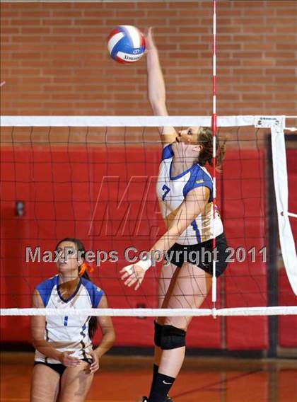Thumbnail 2 in Foothill @ Carondelet photogallery.