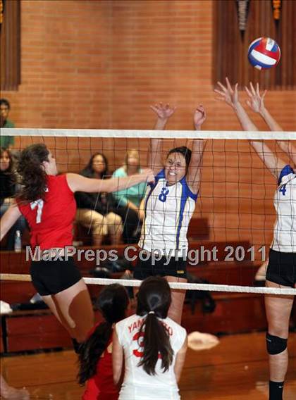 Thumbnail 3 in Foothill @ Carondelet photogallery.