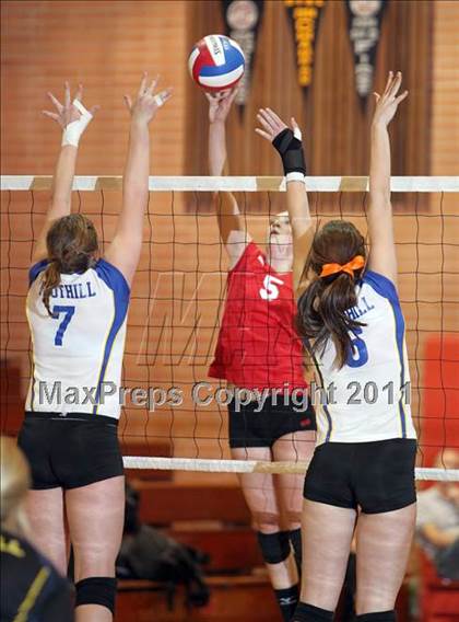 Thumbnail 3 in Foothill @ Carondelet photogallery.