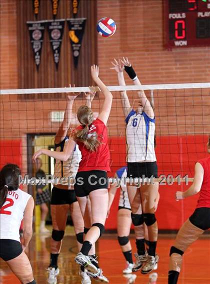 Thumbnail 2 in Foothill @ Carondelet photogallery.