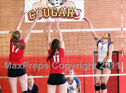 Thumbnail 2 in Foothill @ Carondelet photogallery.