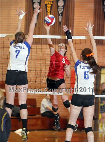 Thumbnail 1 in Foothill @ Carondelet photogallery.