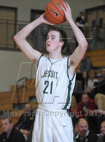 Thumbnail 3 in Jesuit vs. Tigard (Les Schwab Invitational) photogallery.