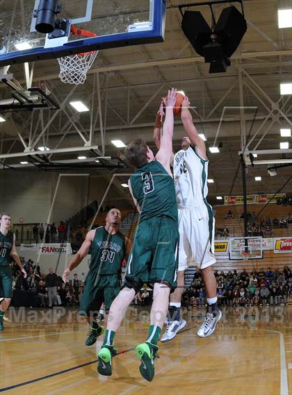 Thumbnail 1 in Jesuit vs. Tigard (Les Schwab Invitational) photogallery.