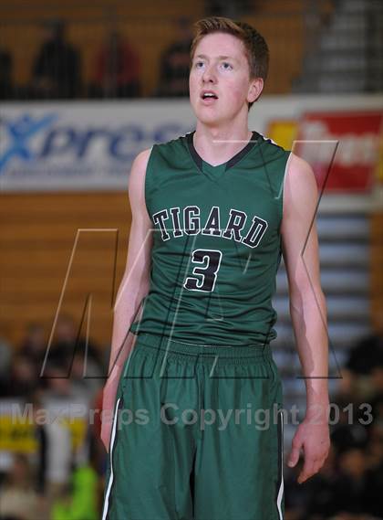 Thumbnail 1 in Jesuit vs. Tigard (Les Schwab Invitational) photogallery.