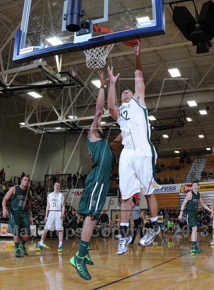Thumbnail 3 in Jesuit vs. Tigard (Les Schwab Invitational) photogallery.