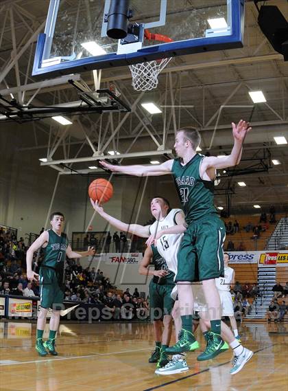 Thumbnail 2 in Jesuit vs. Tigard (Les Schwab Invitational) photogallery.