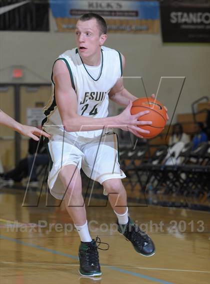 Thumbnail 3 in Jesuit vs. Tigard (Les Schwab Invitational) photogallery.