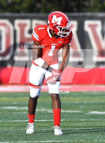 Thumbnail 3 in Lincoln-Way East vs Marist (IHSA Class 8A Semifinal) photogallery.