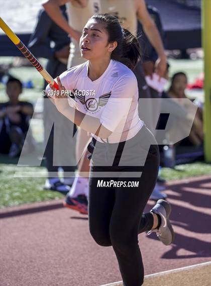 Thumbnail 2 in Covina Invitational  photogallery.