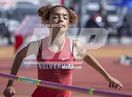 Thumbnail 2 in Covina Invitational  photogallery.