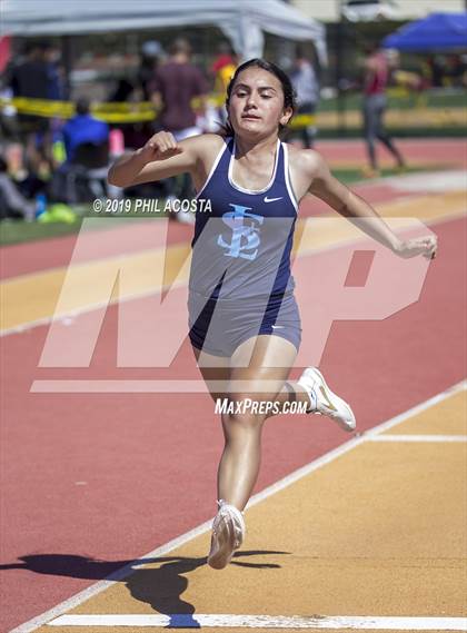 Thumbnail 3 in Covina Invitational  photogallery.