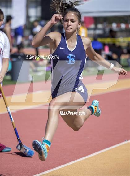 Thumbnail 1 in Covina Invitational  photogallery.