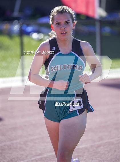 Thumbnail 2 in Covina Invitational  photogallery.