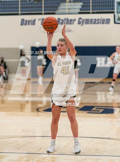 Thumbnail 3 in Mt. Vernon vs Roncalli (IHSAA 4A Regional semi-final) photogallery.