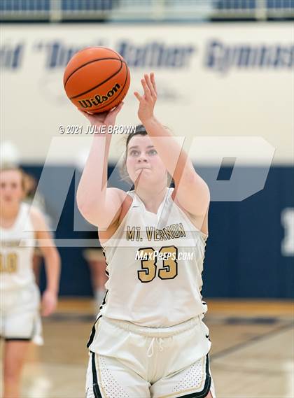 Thumbnail 3 in Mt. Vernon vs Roncalli (IHSAA 4A Regional semi-final) photogallery.
