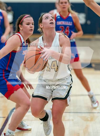Thumbnail 3 in Mt. Vernon vs Roncalli (IHSAA 4A Regional semi-final) photogallery.