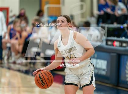 Thumbnail 1 in Mt. Vernon vs Roncalli (IHSAA 4A Regional semi-final) photogallery.