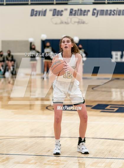Thumbnail 1 in Mt. Vernon vs Roncalli (IHSAA 4A Regional semi-final) photogallery.