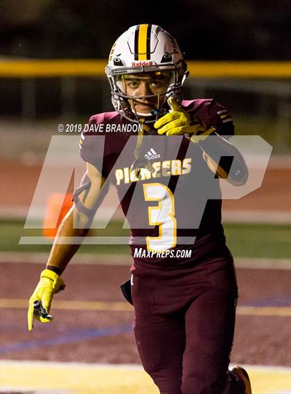 Thumbnail 1 in Thousand Oaks @ Simi Valley photogallery.