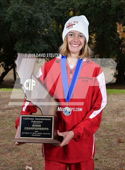 Thumbnail 2 in CIF State Cross Country Championships (Boys Awards) photogallery.