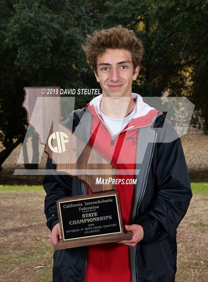 Thumbnail 2 in CIF State Cross Country Championships (Boys Awards) photogallery.