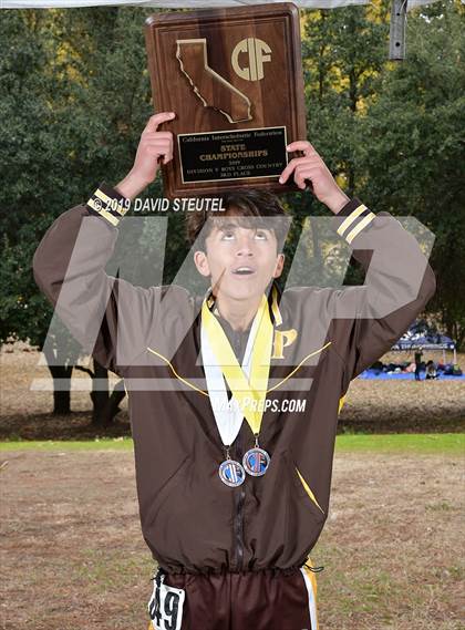 Thumbnail 3 in CIF State Cross Country Championships (Boys Awards) photogallery.