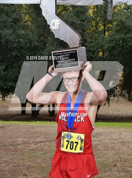 Thumbnail 1 in CIF State Cross Country Championships (Boys Awards) photogallery.
