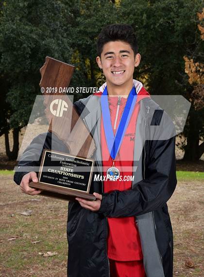 Thumbnail 2 in CIF State Cross Country Championships (Boys Awards) photogallery.