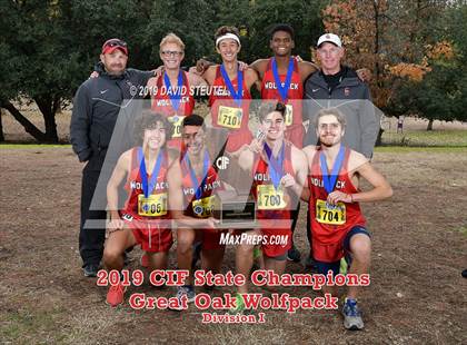 Thumbnail 1 in CIF State Cross Country Championships (Boys Awards) photogallery.