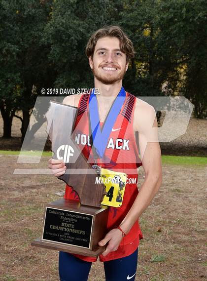 Thumbnail 1 in CIF State Cross Country Championships (Boys Awards) photogallery.