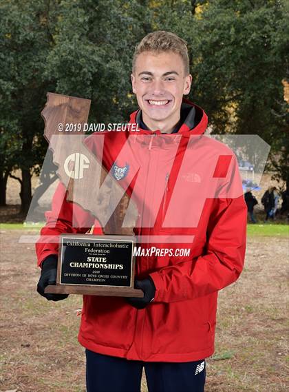 Thumbnail 1 in CIF State Cross Country Championships (Boys Awards) photogallery.