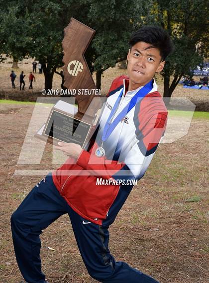 Thumbnail 2 in CIF State Cross Country Championships (Boys Awards) photogallery.