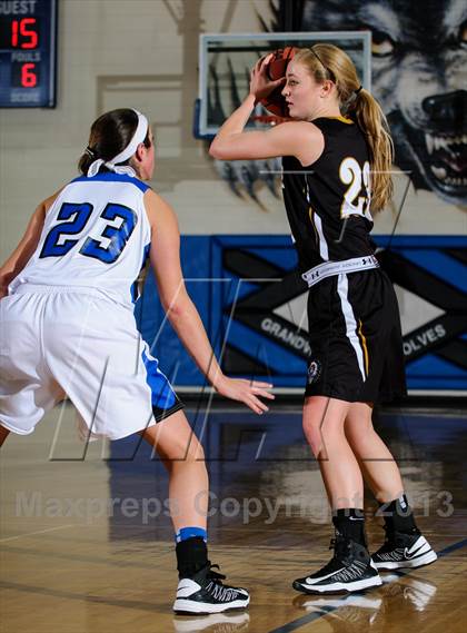 Thumbnail 3 in Arapahoe @ Grandview photogallery.