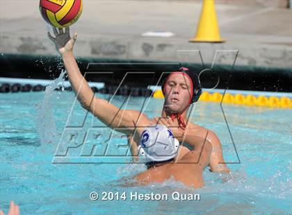 Thumbnail 3 in Palos Verdes vs Valencia (Weisz Cup) photogallery.
