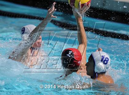 Thumbnail 1 in Palos Verdes vs Valencia (Weisz Cup) photogallery.