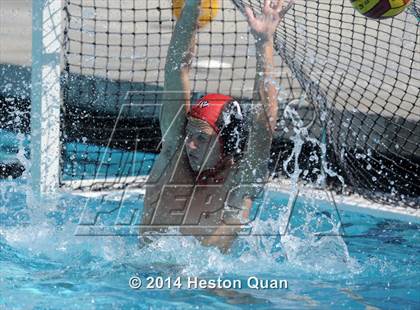 Thumbnail 2 in Palos Verdes vs Valencia (Weisz Cup) photogallery.