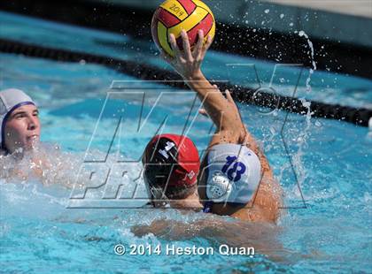 Thumbnail 3 in Palos Verdes vs Valencia (Weisz Cup) photogallery.